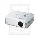 4000 ANSI-lumen projector